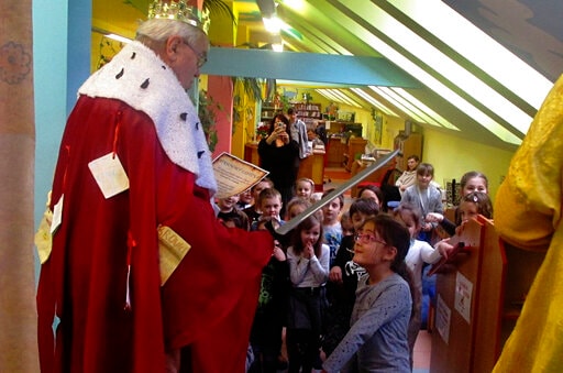 Longest-serving Bookseller among 25,000 Czech Virus Victims