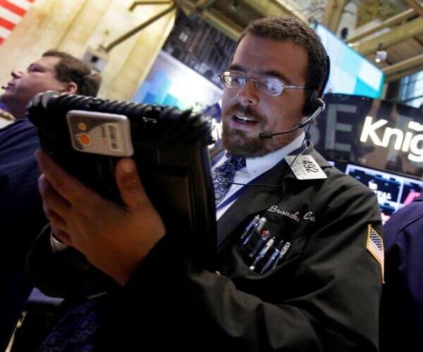 Wall Street Sinks as Investors Eye Debt Ceiling