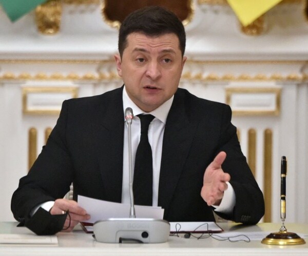 Ukrainian Official: Attempt to Assassinate Zelenskyy Prevented