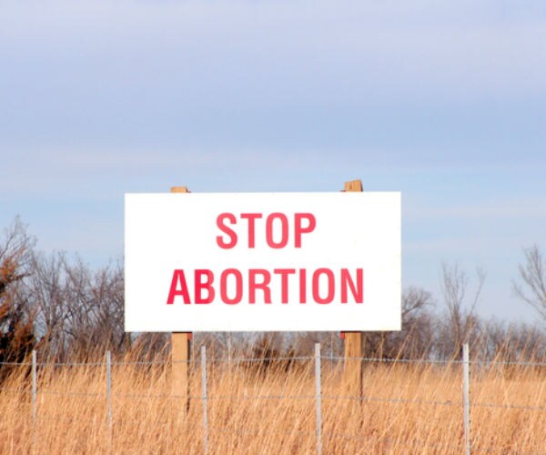 Oregon Voters to Decide on State Funding for Abortions