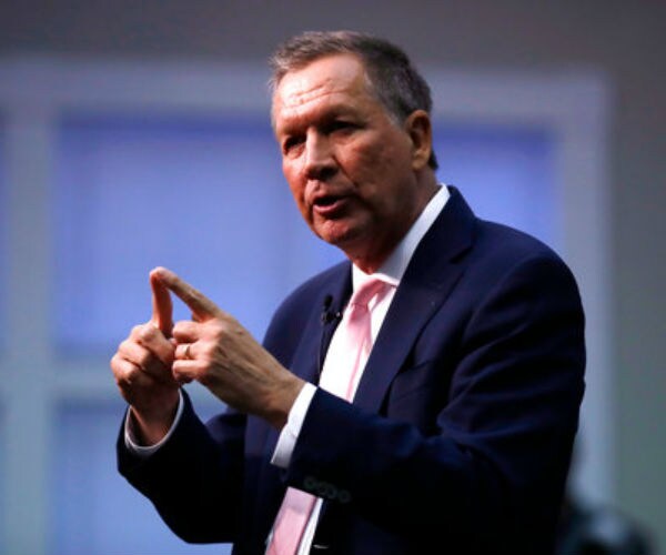 GOP Gov. Kasich to Share Ohio Plan to Help Legal Immigrants