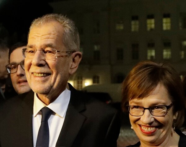 Left-Leaning Candidate Wins Austrian Presidential Vote