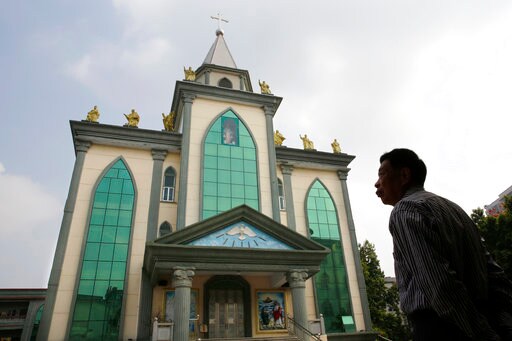 Bishop's Fate Highlights China's Power amid Vatican Talks