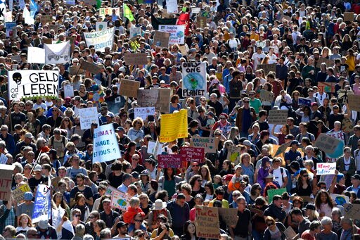 Thousands at Swiss Climate Rally Demand End of Fossil Fuel