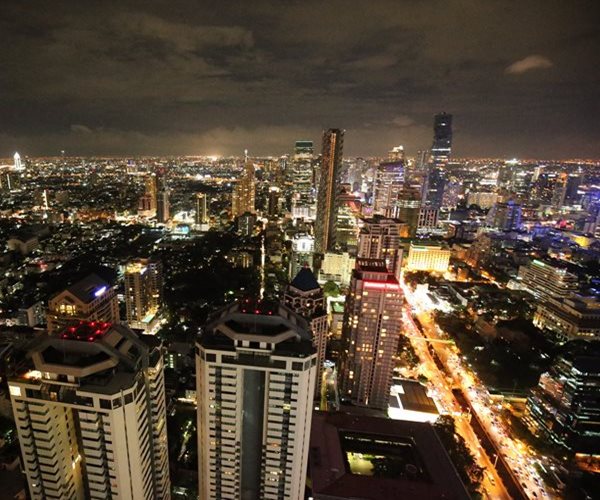 Investors Channel Billions Into Emerging Markets