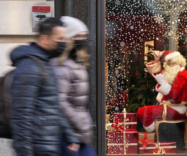 Travelers to UK Will Need Negative COVID-19 Tests Before Departure