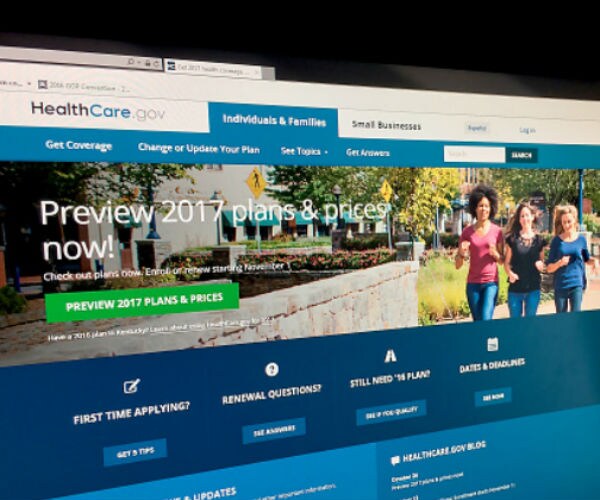 Govt Renders Public Helpless on Healthcare 