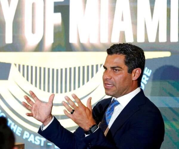 Money for Nothing: Cities' Crypto Push Draws Fans, Critics