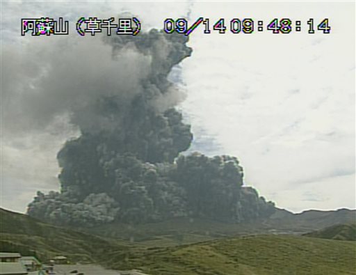 Volcano in Southern Japan Erupts, Sending Smoke into the Air