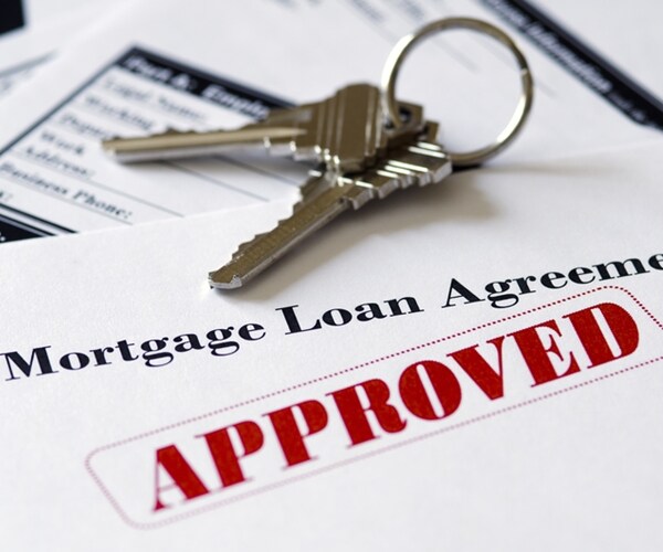 Mortgage Applications Rise as Loan Rates Fall