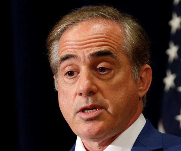 White House: VA's Shulkin Not a Candidate for HHS Secretary