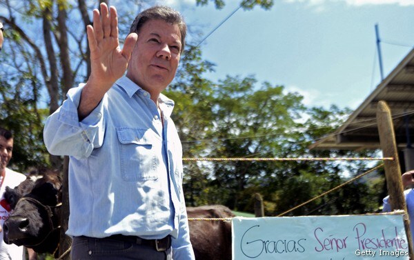 Colombia President Santos Will Run for Re-election; Defends FARC Talks