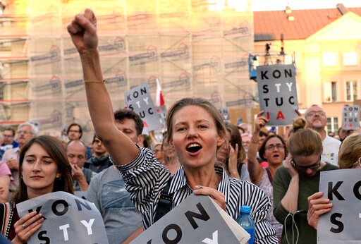Poland's Top Court Judges Criticize Pro-government Principal