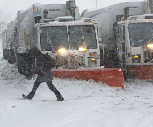 Winter Storm in Northeast Closes Schools, Grounds Flights