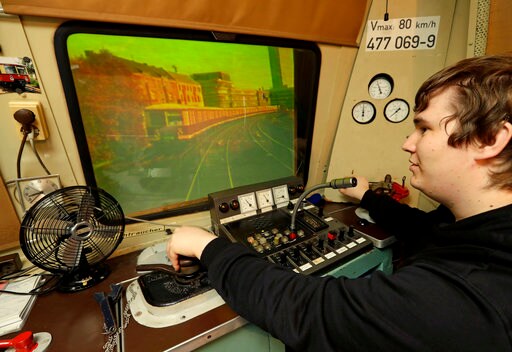 Volunteers Work to Save Vintage Train Simulator in Berlin