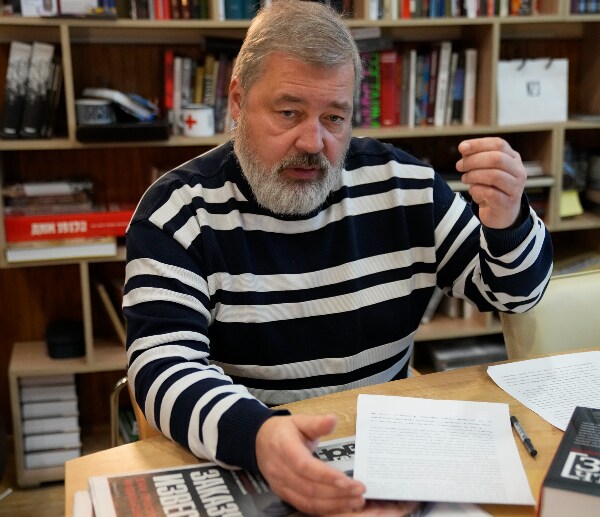 Russian Nobel Peace Laureate Muratov Says He Was Attacked With Red Paint