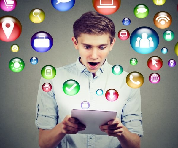 Social Media Saps Americans' Financial Outlook