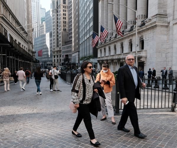 Stocks Fall Broadly on Wall Street as Inflation Worries Grow