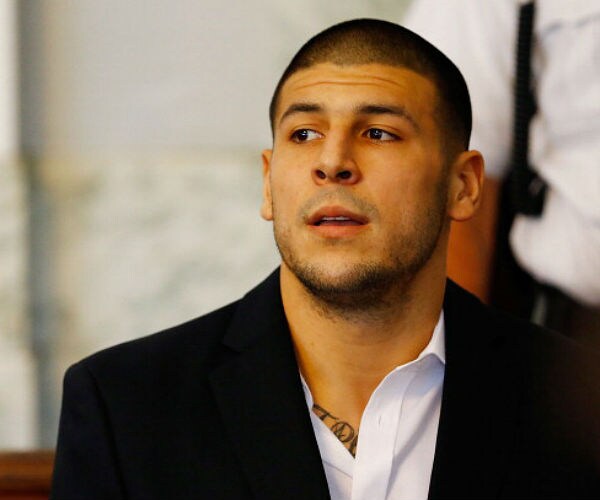 Judge: Keep Evidence From Ex-NFLer Hernandez's Prison Suicide