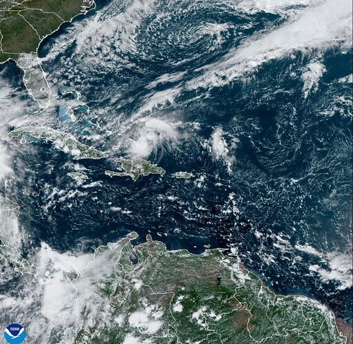 Hurricane Oscar Makes Landfall in the Bahamas and Heads toward Cuba
