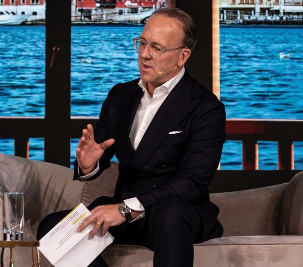 Estee Lauder Names Insider de La Faverie as New CEO