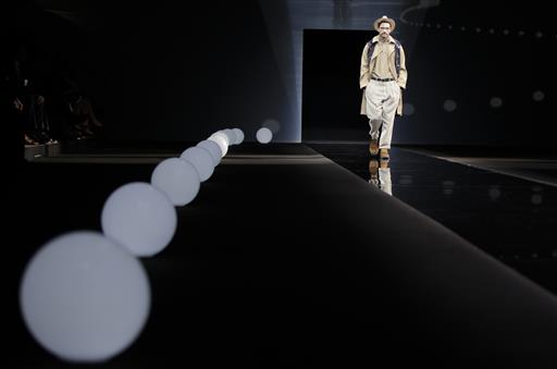 Milan: Kevin Spacey, Ricky Martin Take Armani Front Row