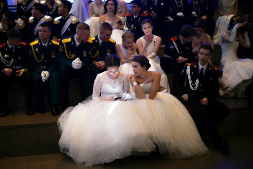 AP Photos: Cadet Ball Revives Imperial Russia's Splendor