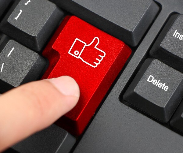 Facebook Fuels S&P 500 to Record High Close