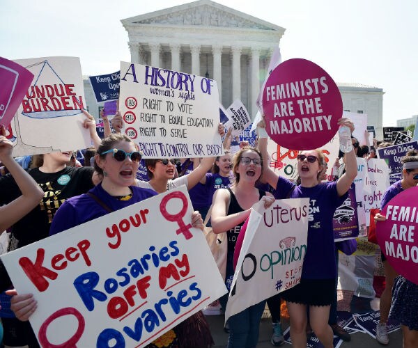 Dick Morris: Abortion Ruling Helps Trump, Conservatives 