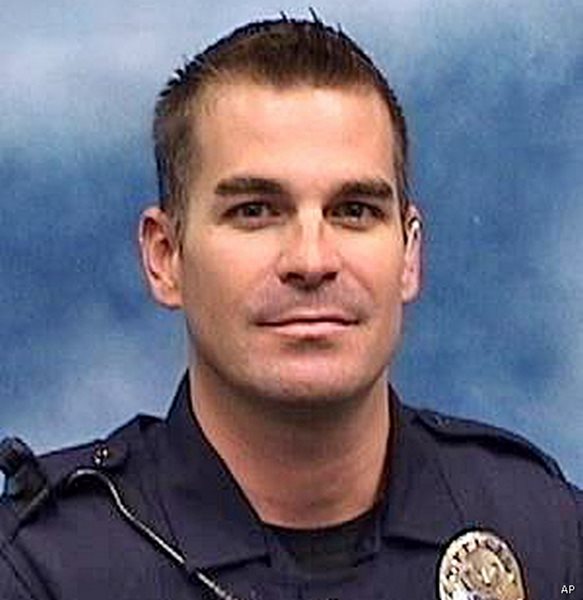 Wrong-Way Driver Kills Self, Off-Duty Police Officer in Head-on Crash