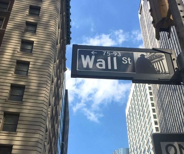 US Stock Futures Edge Higher Ahead of Inflation Data 