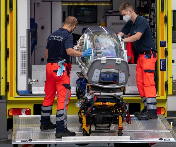 alexei navalny transported to hospital