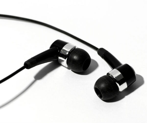 The 7 Major Trends In Headphone Tech Today 