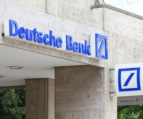 Deutsche Bank CEO Says Shrinking Is Over, Targets Prudent Growth