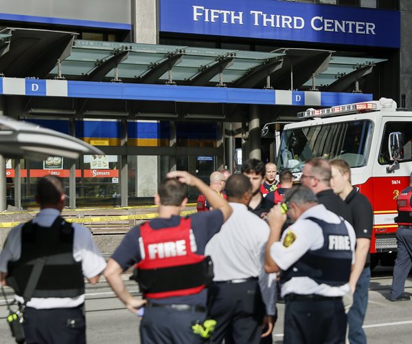 4 Dead, Including Gunman, in Cincinnati Bank Shooting