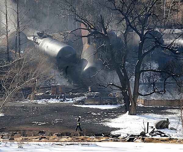 EPA, DOJ Settle at $2.2M With CSX Over Oil Spill, Explosion