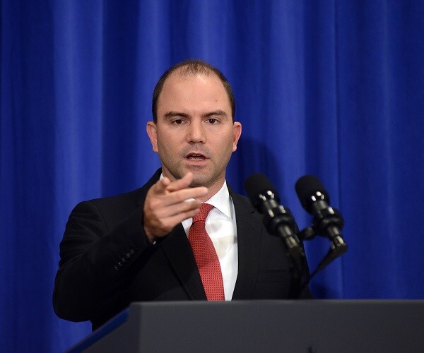 Democrats Fantasize About a 2020 Unifier