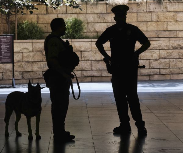 Los Angeles Is First in US to Install Subway Body Scanners