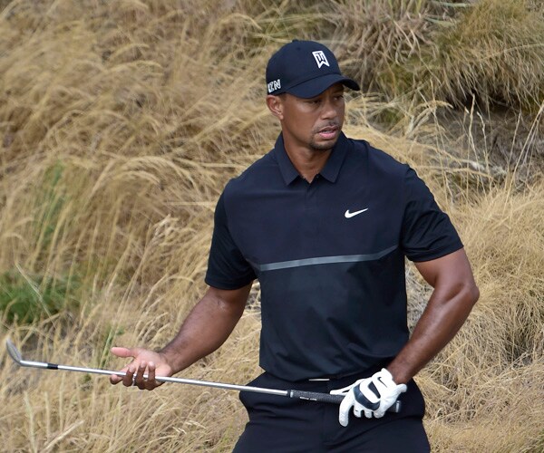 Tiger Woods Roars Back