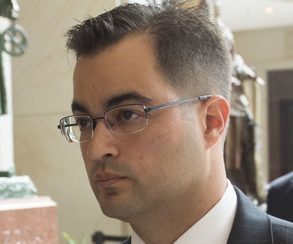 Clinton Aide Subpoenaed Over Private Server Snubs House Hearing 