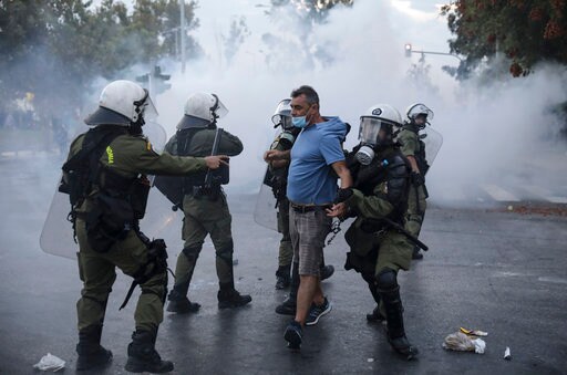 The Latest: Fierce Protests Underway at Trade Fair in Greece