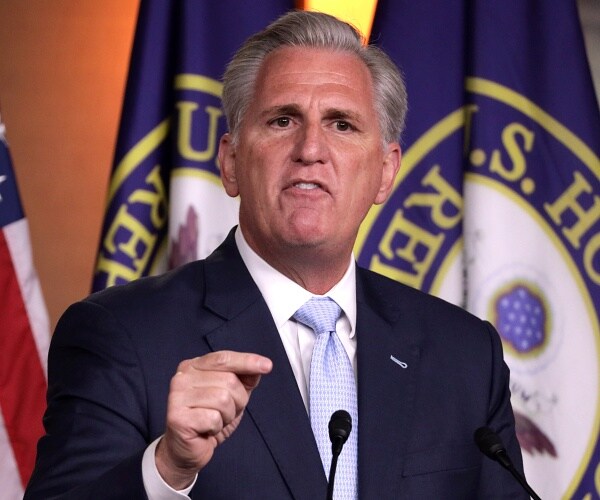 kevin mccarthy speaks at news conference