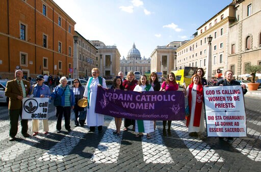 Vatican Includes Group Backing Women's Ordination on Website