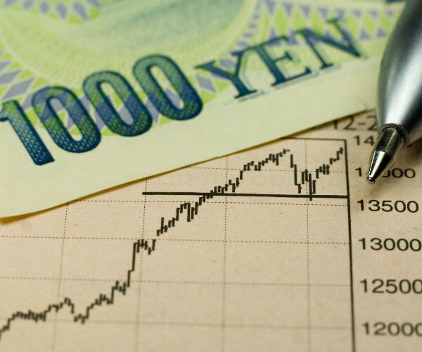 BlackRock Is Betting on Japan Stocks as Other Foreigners Flee