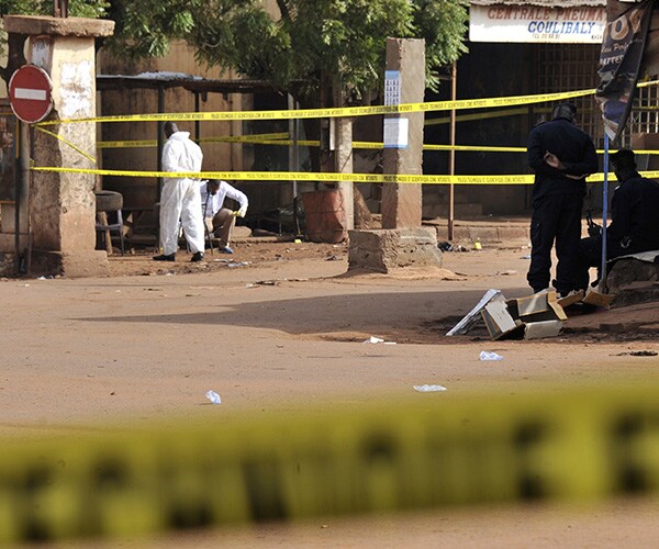 2 Police Wounded in Attack on Post in Mali's Capital