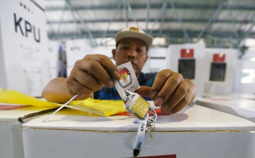 Voting Underway in Indonesia Presidential Elections