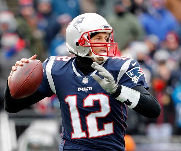 Tom Brady Playing for Patriots in 2018, Agent Assures