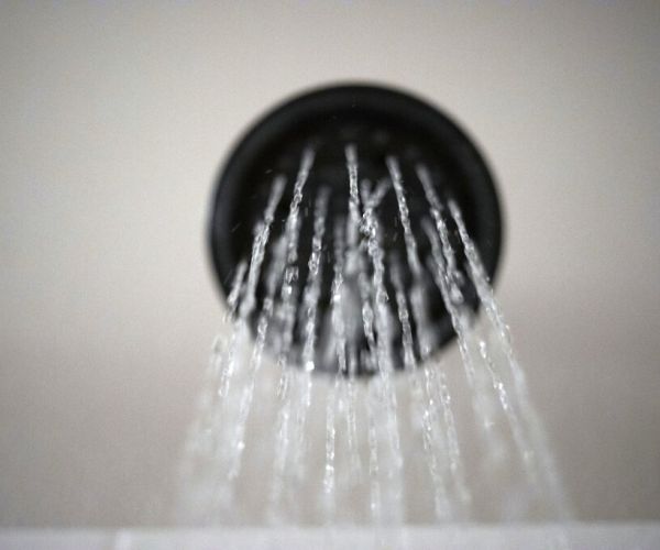 Rules Eased for Water from Showerheads, a Trump Pet Peeve