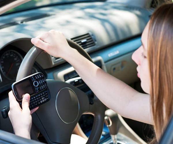 Drivers' 'Sixth Sense' Doesn't Protect When Texting