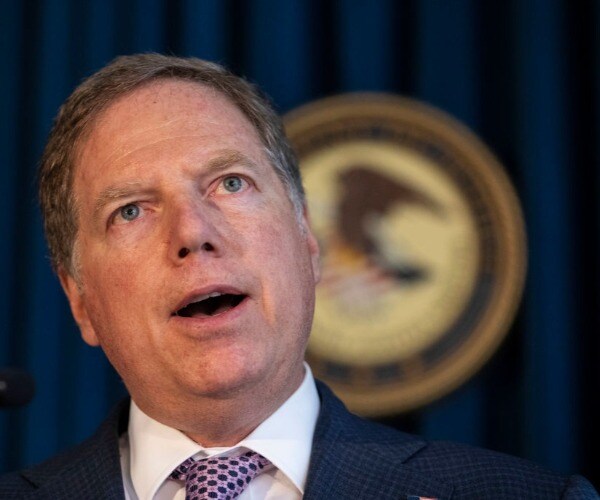 US Attorney Who Oversaw Cases of Trump Allies Steps Down